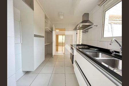 Apartamento para alugar com 136m², 3 quartos e 3 vagas Apartamento para alugar com 136m², 3 quartos e 3 vagasCozinha