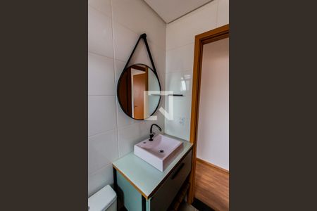 Banheiro de apartamento para alugar com 2 quartos, 66m² em Campestre, Santo André