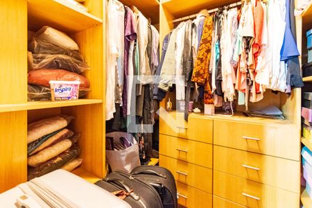 Casa à venda com 200m², 4 quartos e 1 vagaCloset do Quarto 1