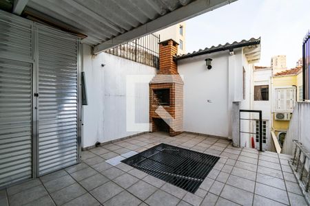Casa à venda com 200m², 4 quartos e 1 vagaChurrasqueira