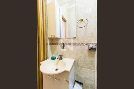 Casa à venda com 200m², 4 quartos e 1 vagaBanheiro da Suíte