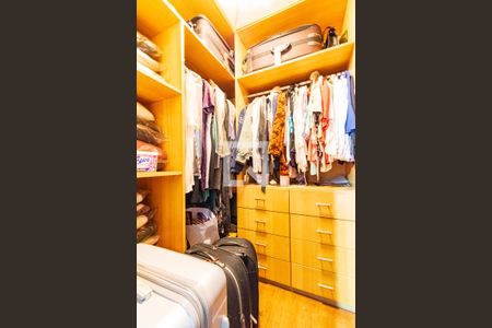 Casa à venda com 200m², 4 quartos e 1 vagaCloset do Quarto 1