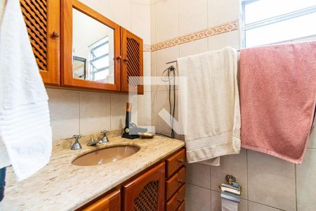 Casa à venda com 200m², 4 quartos e 1 vagaBanheiro Social