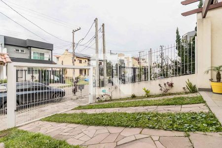 Garagem de casa à venda com 4 quartos, 147m² em Campo Novo, Porto Alegre
