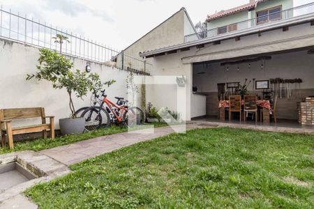 Casa para alugar com 147m², 4 quartos e 2 vagasQuintal