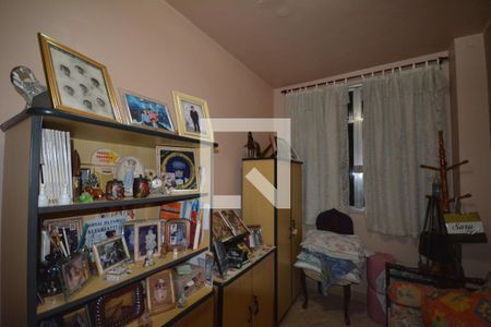 Quarto 1 de apartamento à venda com 4 quartos, 200m² em Brás de Pina, Rio de Janeiro