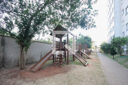 Apartamento para alugar com 45m², 2 quartos e 1 vaga Apartamento para alugar com 45m², 2 quartos e 1 vagaÁrea Comum - Playground