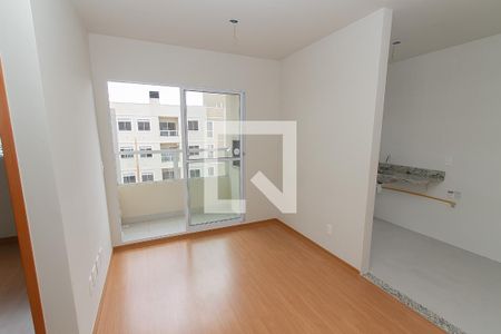Sala de apartamento para alugar com 2 quartos, 46m² em Rubem Berta, Porto Alegre