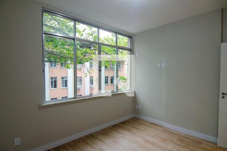 Apartamento à venda com 105m², 3 quartos e sem vagaQuarto 3