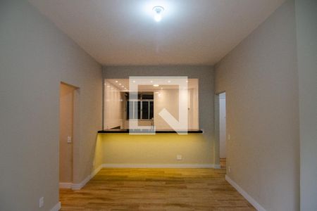 Apartamento à venda com 105m², 3 quartos e sem vagaSala