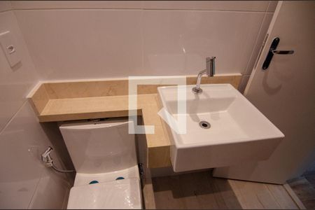 Apartamento à venda com 105m², 3 quartos e sem vagaBanheiro do Quarto 2