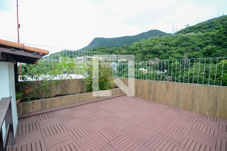 Apartamento à venda com 293m², 3 quartos e 1 vagaTerraço - Deck