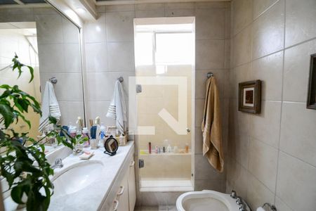 Apartamento à venda com 293m², 3 quartos e 1 vagaBanheiro da Suíte