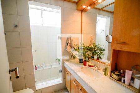 Apartamento à venda com 293m², 3 quartos e 1 vagaBanheiro Social