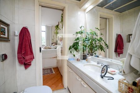 Apartamento à venda com 293m², 3 quartos e 1 vagaBanheiro da Suíte