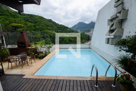 Apartamento à venda com 293m², 3 quartos e 1 vagaPiscina