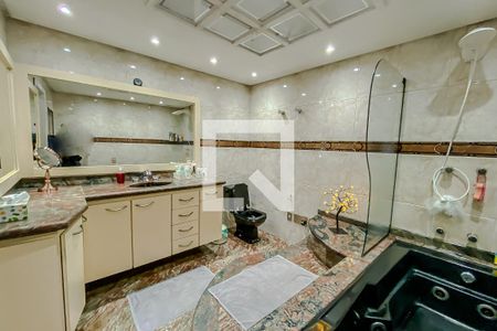 Casa à venda com 520m², 5 quartos e 4 vagasBanheiro 4