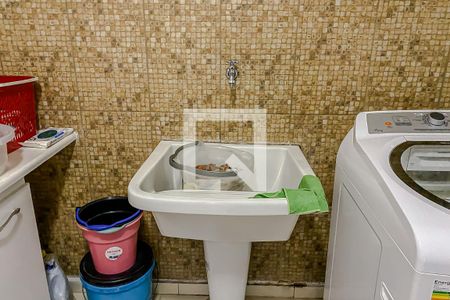 Casa à venda com 520m², 5 quartos e 4 vagasDetalhe Lavanderia