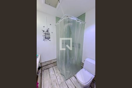 Casa à venda com 520m², 5 quartos e 4 vagasBanheiro 3