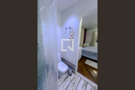 Casa à venda com 520m², 5 quartos e 4 vagasBanheiro 3