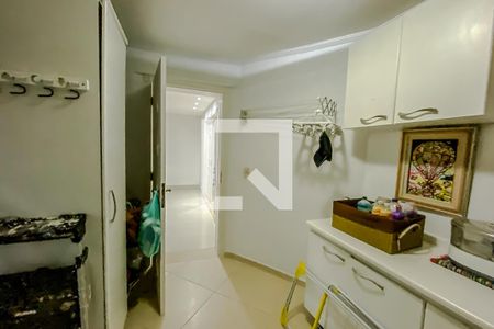 Casa à venda com 520m², 5 quartos e 4 vagasLavanderia