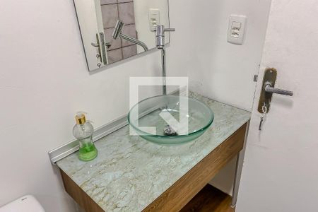 Casa à venda com 520m², 5 quartos e 4 vagasDetalhe Banheiro