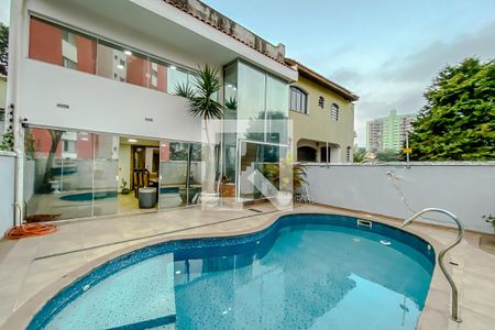 Casa à venda com 520m², 5 quartos e 4 vagasPiscina