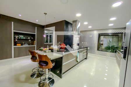 Casa à venda com 520m², 5 quartos e 4 vagasCozinha