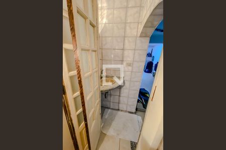 Casa à venda com 520m², 5 quartos e 4 vagasBanheiro 5