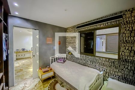 Casa à venda com 520m², 5 quartos e 4 vagasSuite