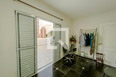 Casa à venda com 520m², 5 quartos e 4 vagasQuarto 2
