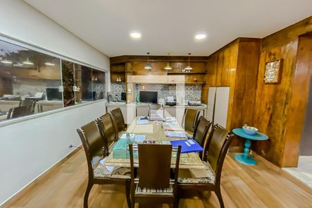 Casa à venda com 520m², 5 quartos e 4 vagasSala 5