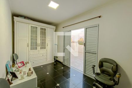 Casa à venda com 520m², 5 quartos e 4 vagasQuarto 2