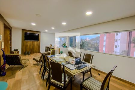 Casa à venda com 520m², 5 quartos e 4 vagasSala 5