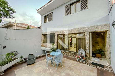 Casa à venda com 520m², 5 quartos e 4 vagasQuintal