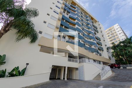 Apartamento para alugar com 60m², 2 quartos e 1 vaga Apartamento para alugar com 60m², 2 quartos e 1 vagaFachada