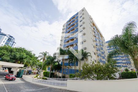 Apartamento para alugar com 60m², 2 quartos e 1 vaga Apartamento para alugar com 60m², 2 quartos e 1 vagaFachada