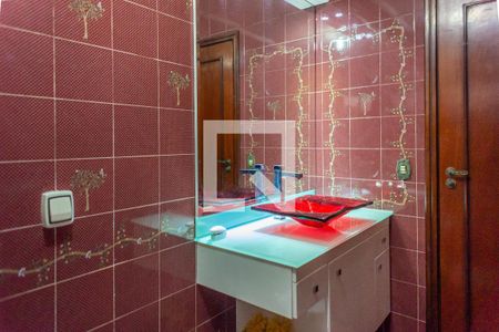 Casa à venda com 450m², 5 quartos e 4 vagasBanheiro da Suíte 1