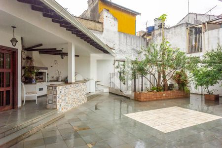 Casa à venda com 450m², 5 quartos e 4 vagasQuintal
