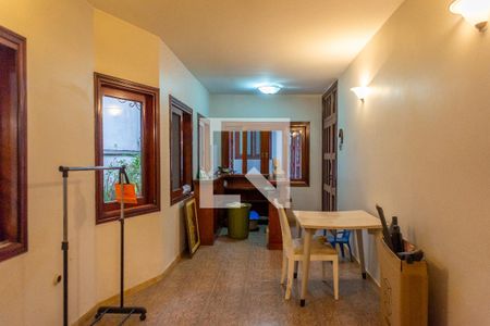 Casa à venda com 450m², 5 quartos e 4 vagasJardim de Inverno