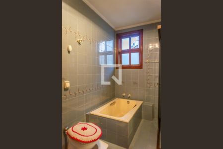 Casa à venda com 450m², 5 quartos e 4 vagasBanheiro