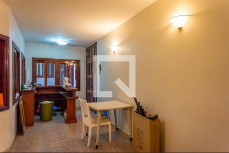 Casa à venda com 450m², 5 quartos e 4 vagasJardim de Inverno