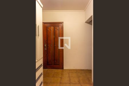 Casa à venda com 450m², 5 quartos e 4 vagasQuarto de Visita/Serviço