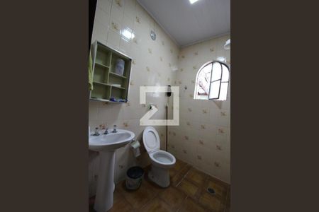 Casa à venda com 130m², 3 quartos e 3 vagasBanheiro 2