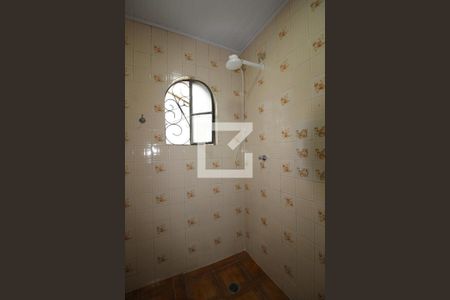 Casa à venda com 130m², 3 quartos e 3 vagasBanheiro 2