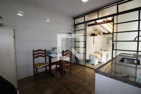 Casa à venda com 130m², 3 quartos e 3 vagasCozinha da Edícula