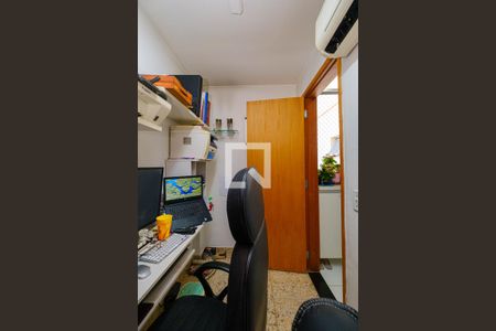 Apartamento para alugar com 86m², 2 quartos e 1 vaga Apartamento para alugar com 86m², 2 quartos e 1 vagaQuarto de Serviço
