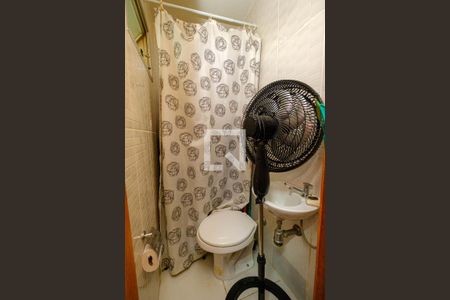 Apartamento para alugar com 86m², 2 quartos e 1 vaga Apartamento para alugar com 86m², 2 quartos e 1 vagaBanheiro de Serviço