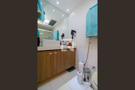 Apartamento para alugar com 86m², 2 quartos e 1 vaga Apartamento para alugar com 86m², 2 quartos e 1 vagaBanheiro Suíte