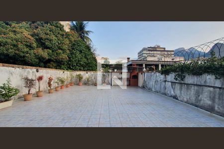 Apartamento para alugar com 86m², 2 quartos e 1 vaga Apartamento para alugar com 86m², 2 quartos e 1 vagaÁrea Comum - Playground